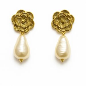 Brinco Flor Metal com Pérola Doce (BR 900)